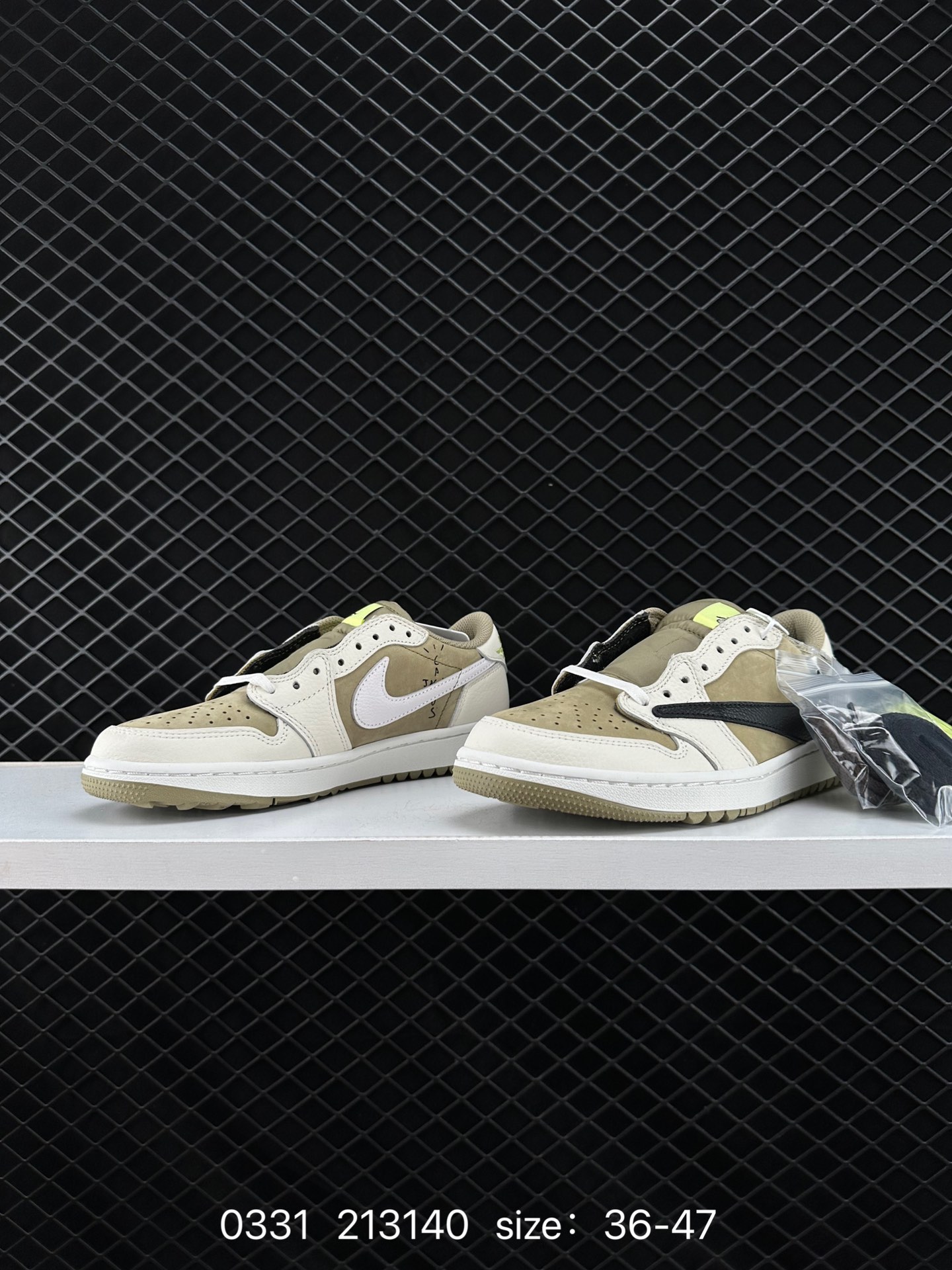 fragment design x Travis Scott x Nike Air Jordan 1 Low OG SP”Black/Green Toe“